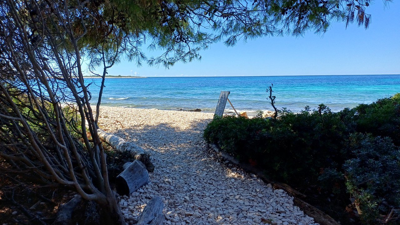 Veli Žal Beach
